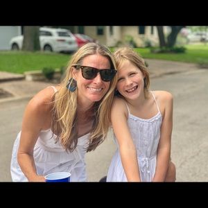 Meet your Posher, Adrienne